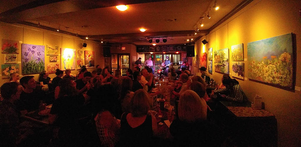 The evening crowd at Atomic Rooster