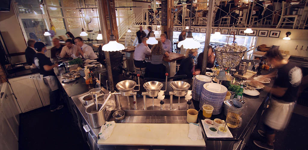 The dining area of Rodney's Oyster House