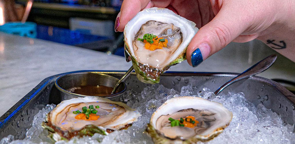 Fresh oysters from Raw Bar