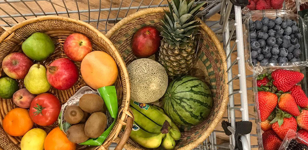 Baskets of fruits from Ecollegey