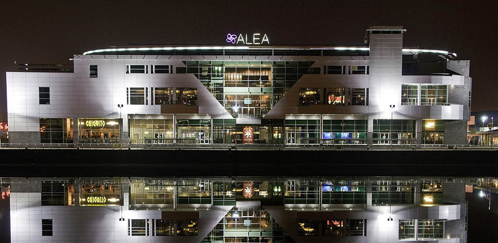 Exterior of Alea Casino Glasgow at night