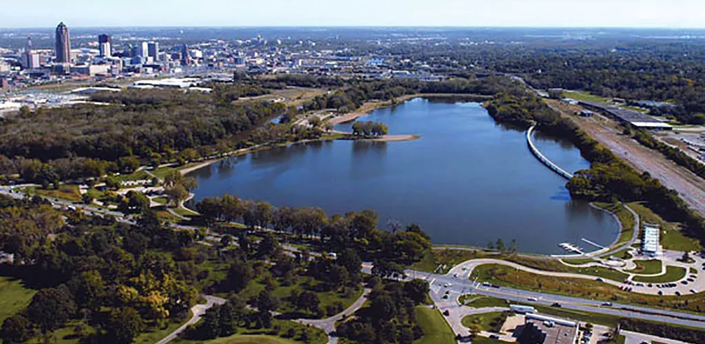 Aerial view of Gray's Lake Park