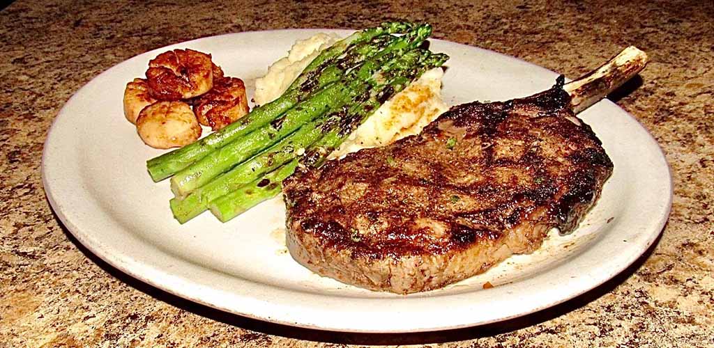 Steak, mash and asparagus from Tara Humata