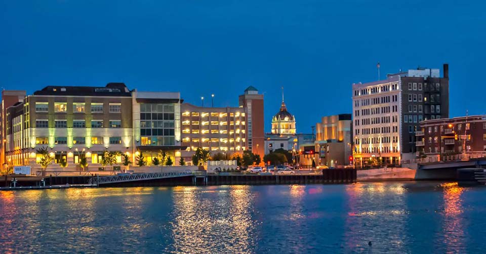 Green Bay Wisconsin at night