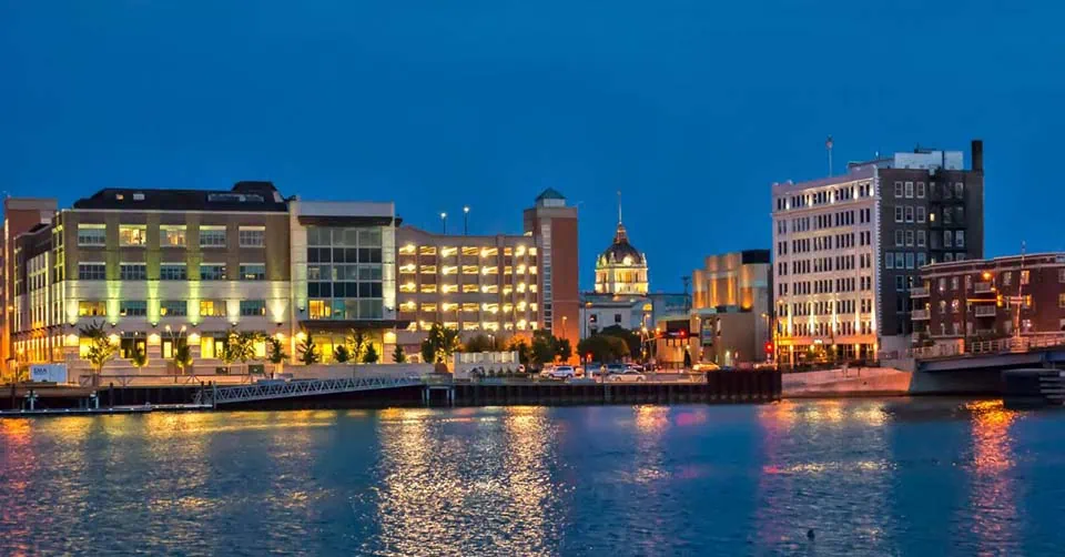 Green Bay Wisconsin at night