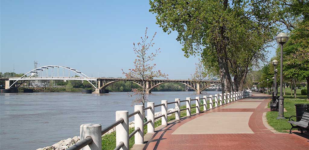 The walkway at Riverfront Park