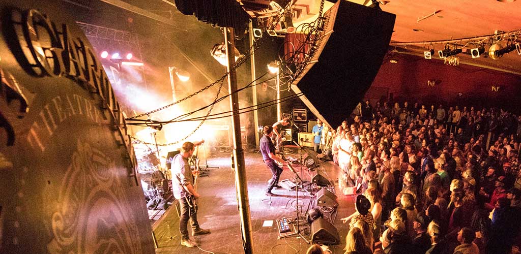 The huge crowd at The Rose & Pink Garter Theatre