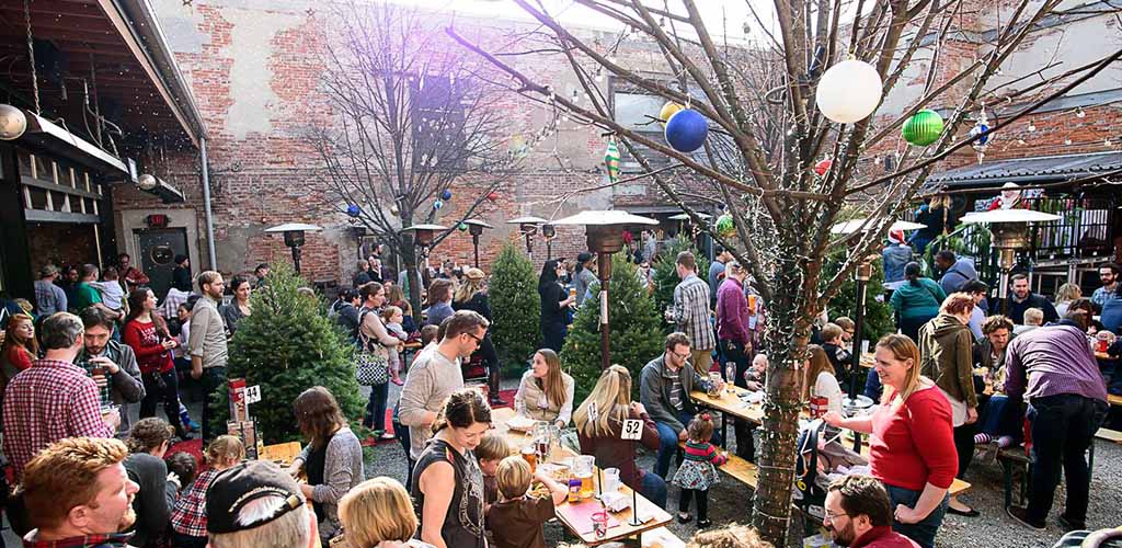 The daytime crowd at Frankford Hall