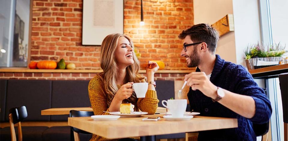 Man who knows what to talk about on a first date