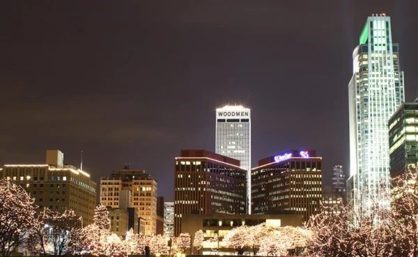 City lights brightening up the evening, perfect for meeting BBW in Omaha