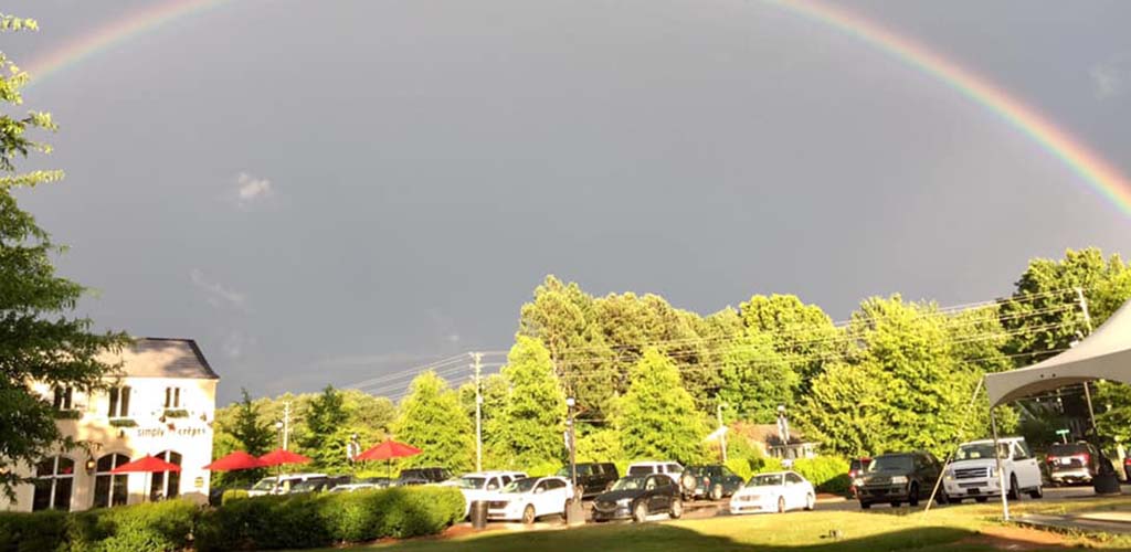 A rainbow over Vinos Finos