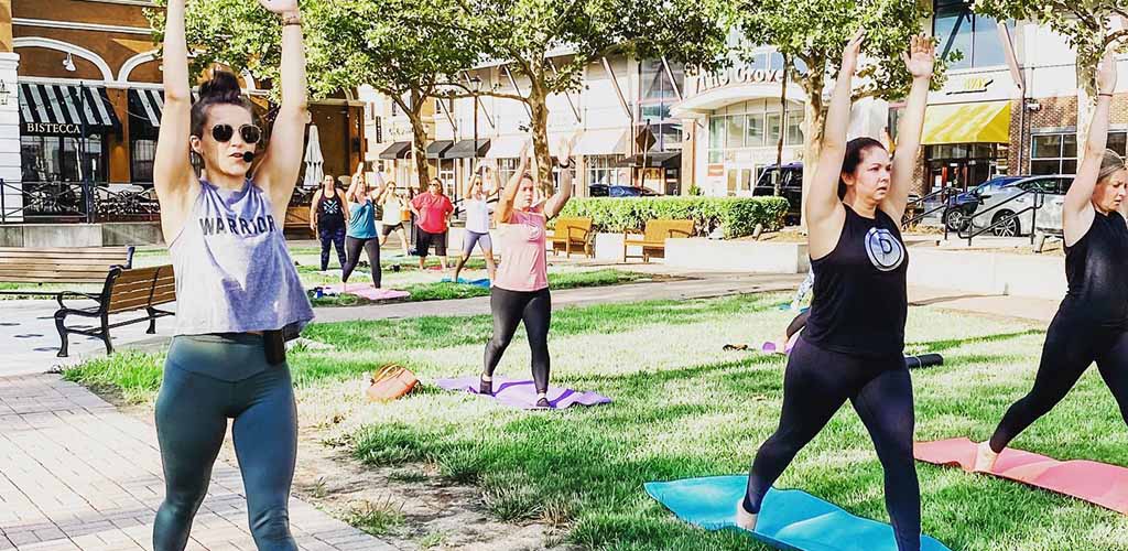 A barre class at the outdoor area of Zona Rosa