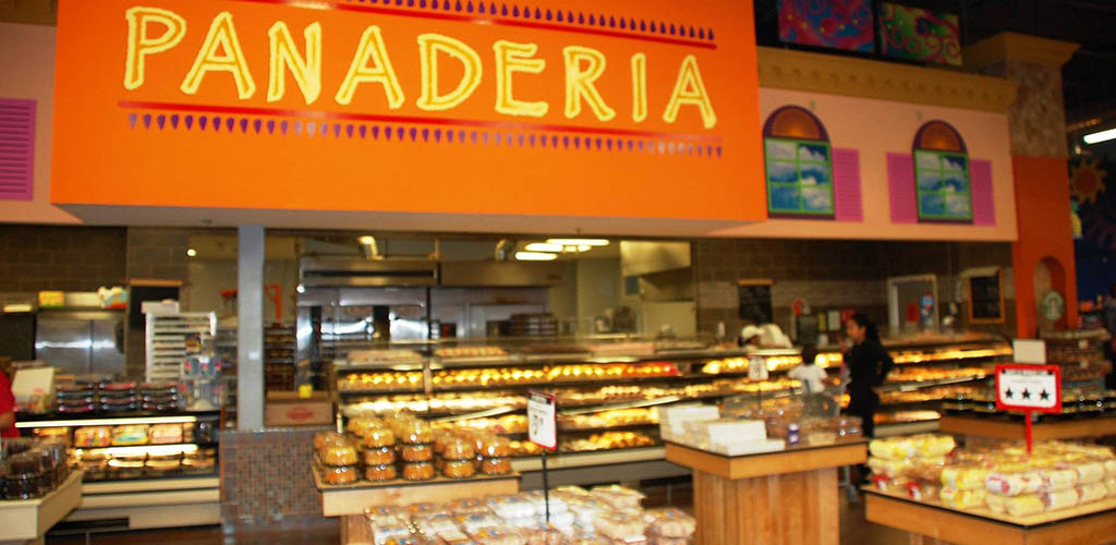 The bread section of Vista Market