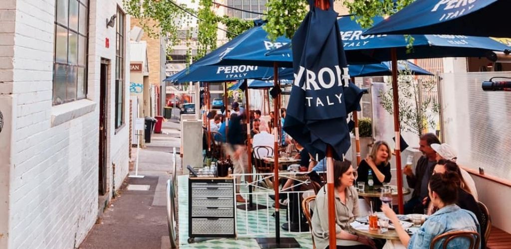 Melbourne singles hooking up and drinking coffee outside St Ali