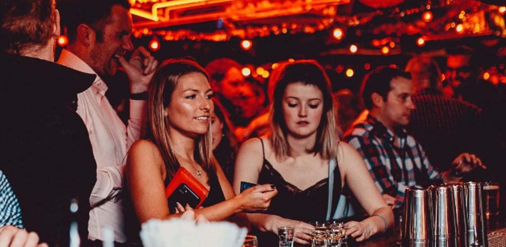 Edinburgh Ladies looking for hookups at the bar of Eastside