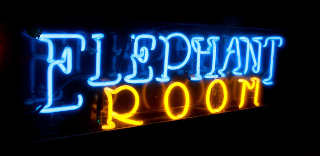 Elephant Room offers up a great place to find casual encounters in Austin