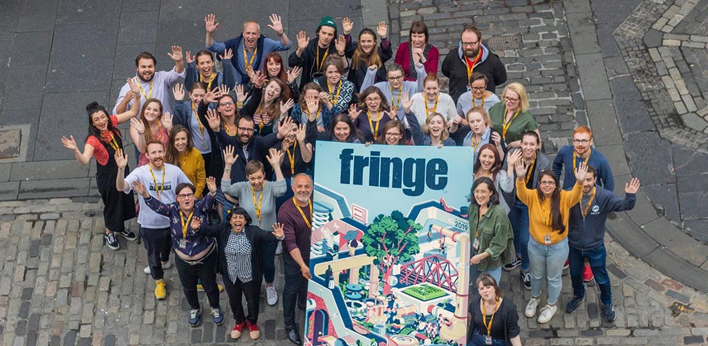 Come check out Edinburgh’s most famous festivals, like The Edinburgh Fringe, which Edinburgh single women attend