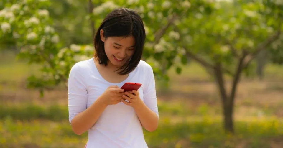 Smiling woman on Tinder