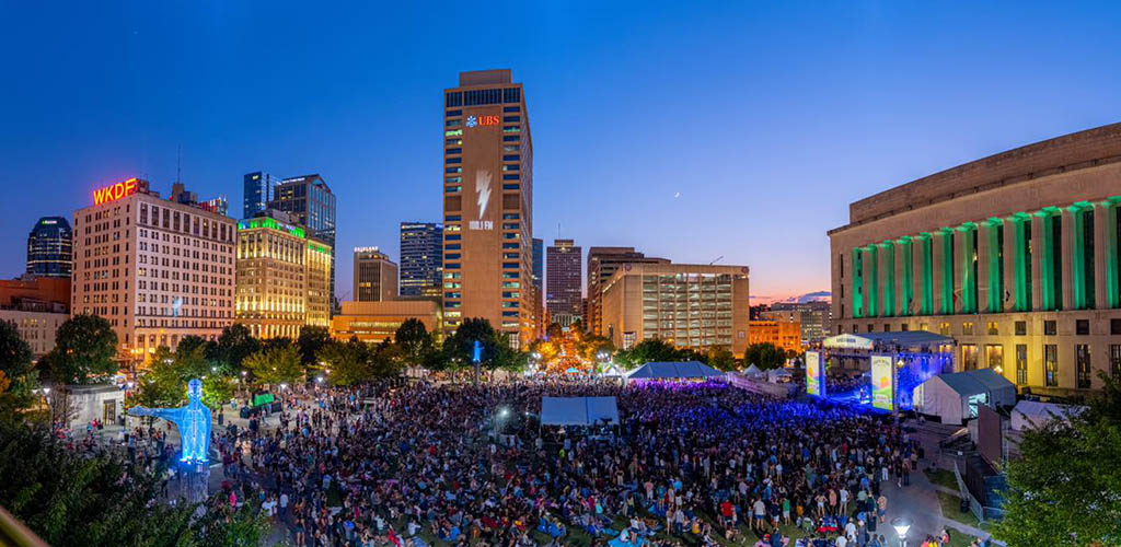 The huge crowd at Live on the Green