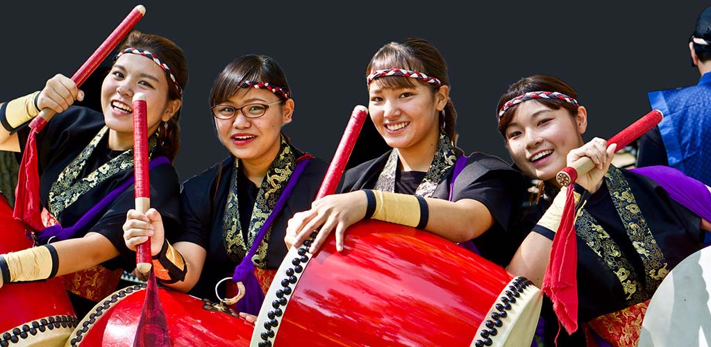 St. Louis girls performing at the St. Louis Festival of Nations