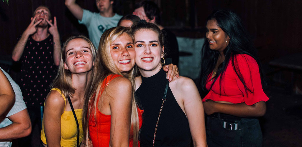 Wollongong girls on the dance floor of The Grand Hotel