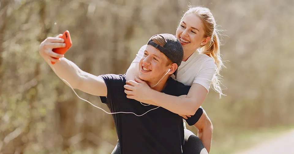 Giving her a piggyback ride is one of the ways to make her feel feminine