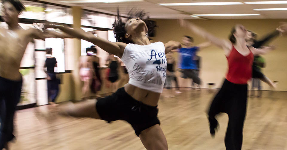 People meeting in dance class