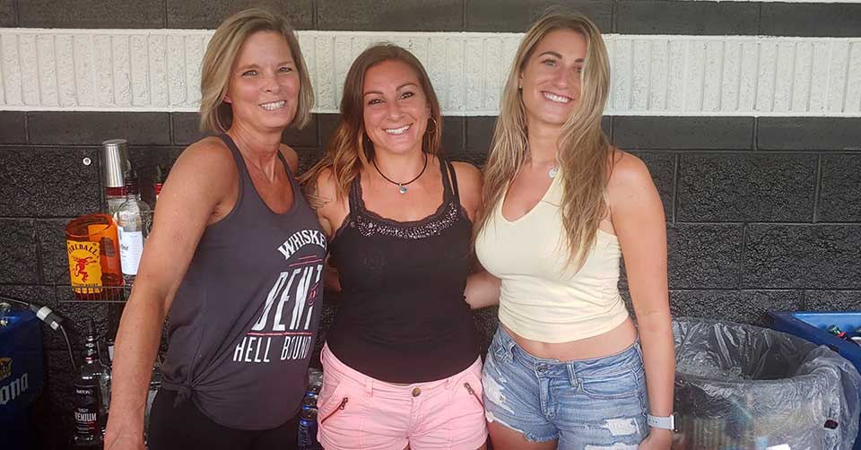 Single ladies at Double J Sports Bar Joliet