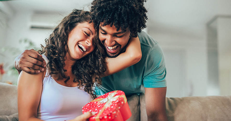 He keeps love bombing her by giving her gifts